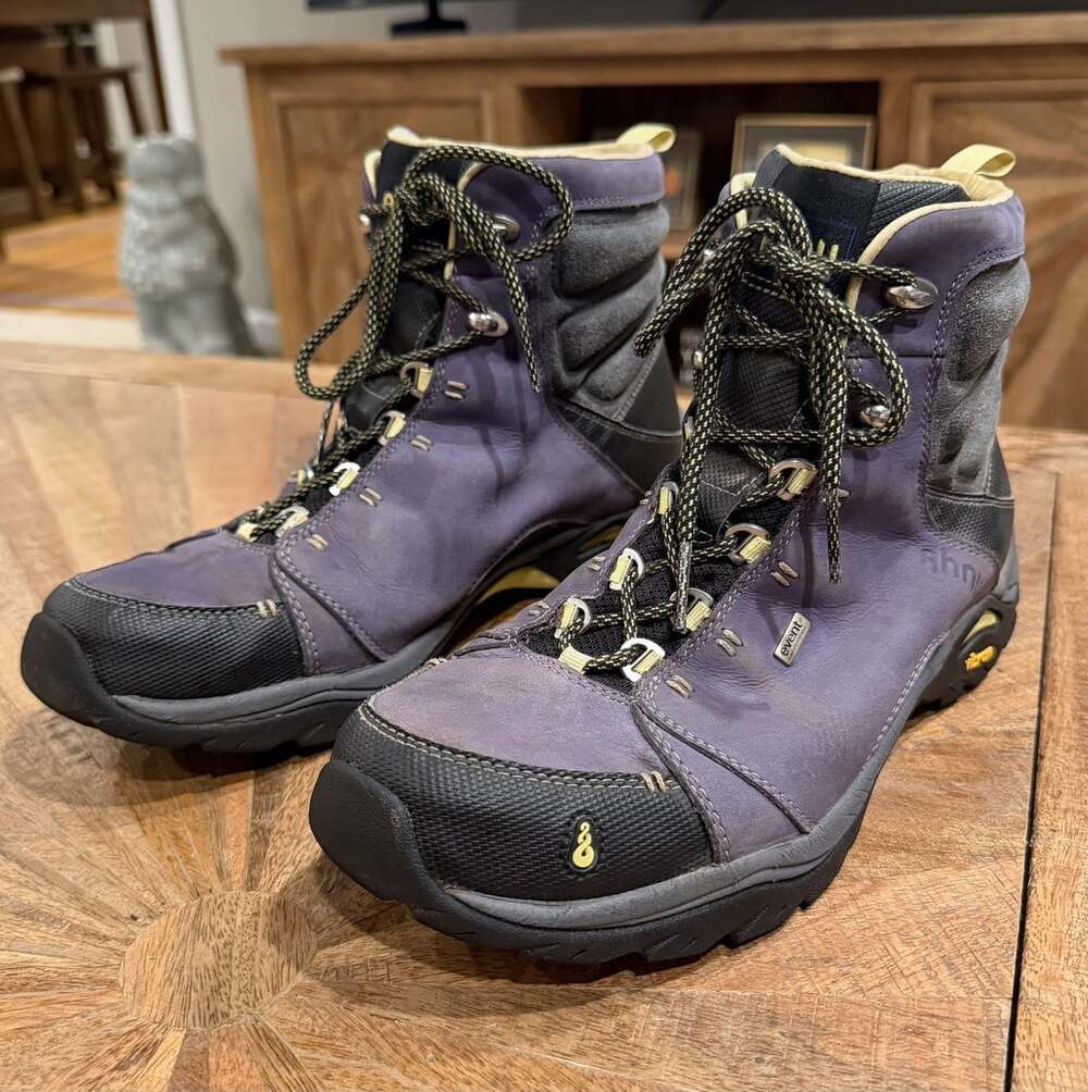 Ahnu Montara Women’s 10.5 Waterproof Hiking Boots Purple eVent Vibram